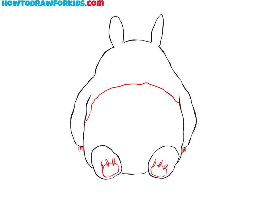 Outline the belly patch and toes