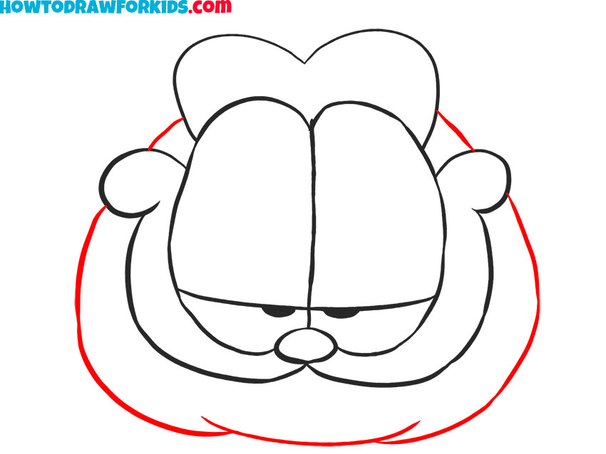Draw Garfield’s face outline